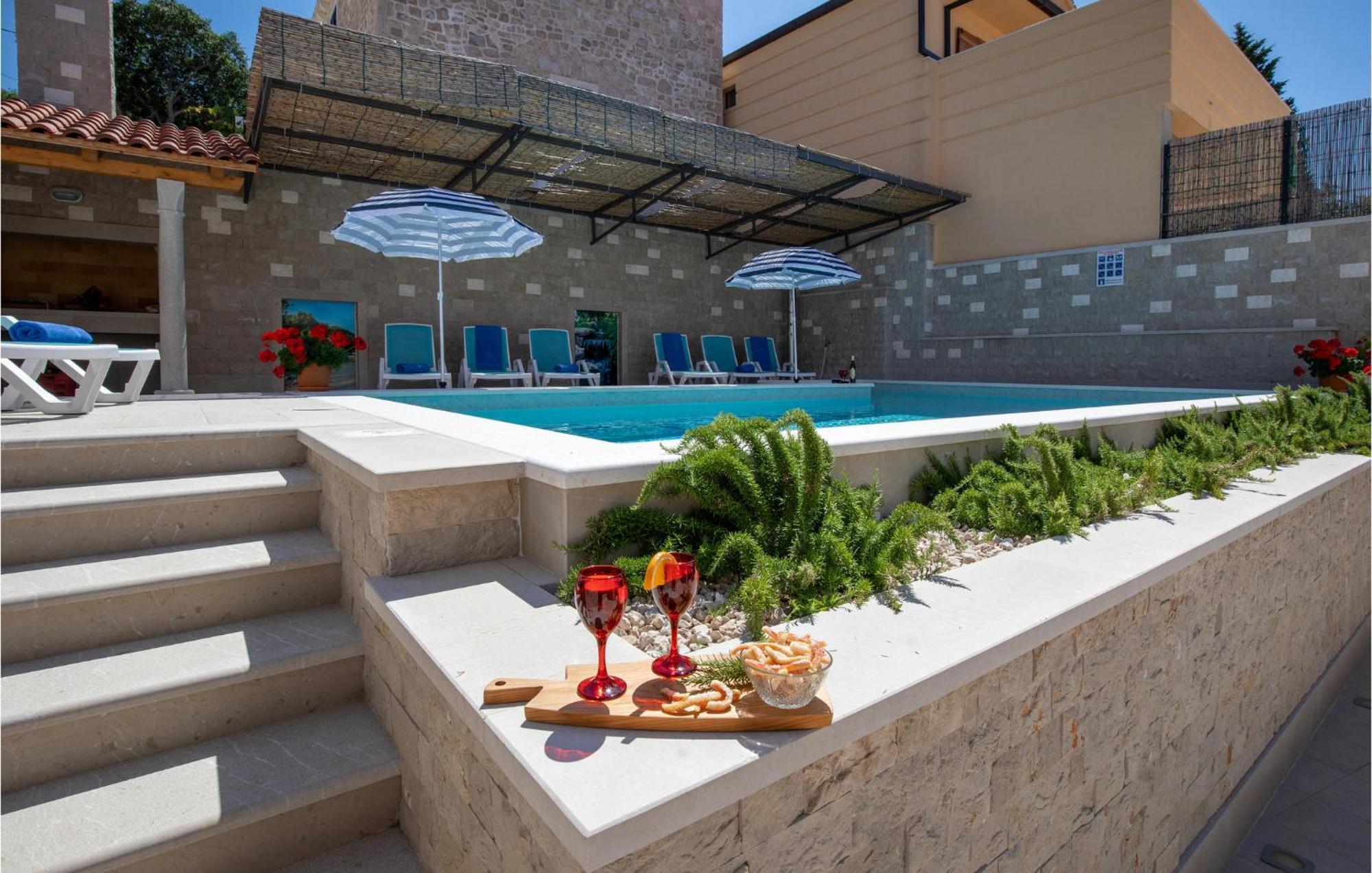 Lovely Home In Klek With House A Panoramic View Exterior photo