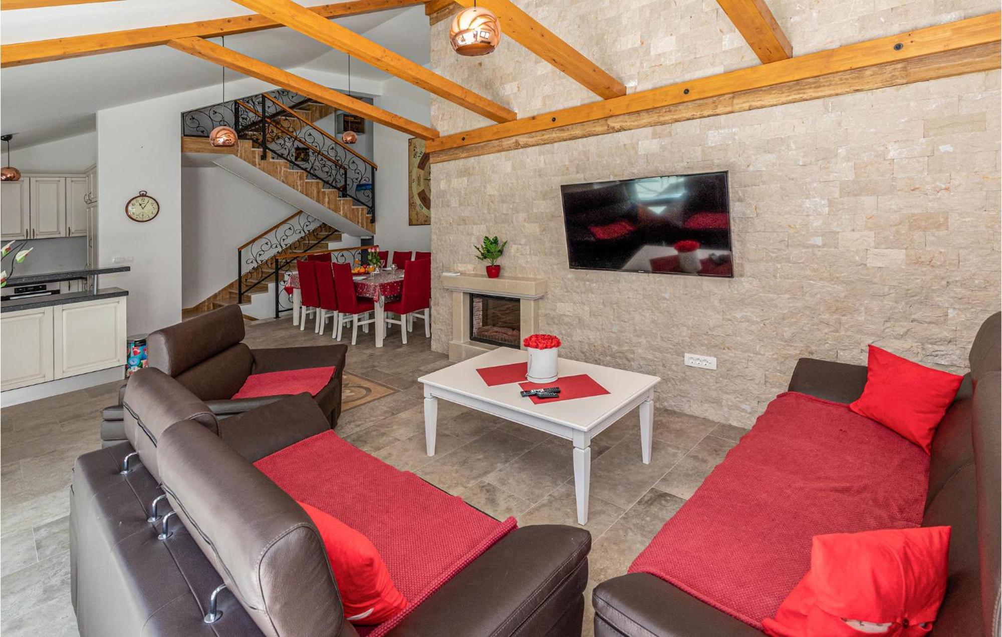 Lovely Home In Klek With House A Panoramic View Exterior photo